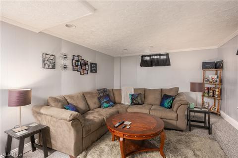 666 Plainfield Rd, Akron, OH 44312 photo 16