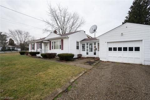 666 Plainfield Rd, Akron, OH 44312 photo 1