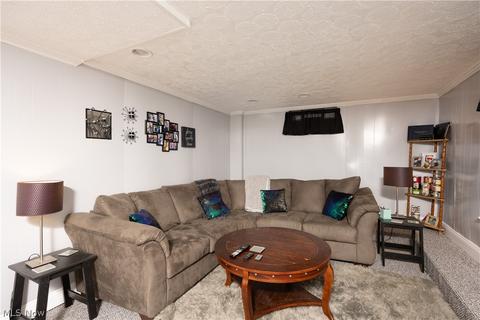 666 Plainfield Rd, Akron, OH 44312 photo 15