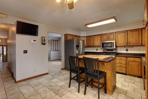 420 E 266 St, Euclid, OH 44132 photo 3