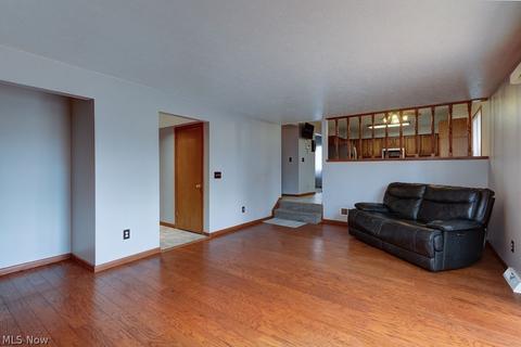 420 E 266 St, Euclid, OH 44132 photo 5