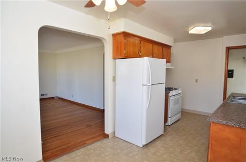 5415 Morningside Dr, Parma, OH 44129 photo 12