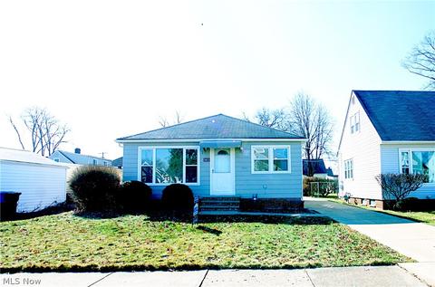 5415 Morningside Dr, Parma, OH 44129 photo 1