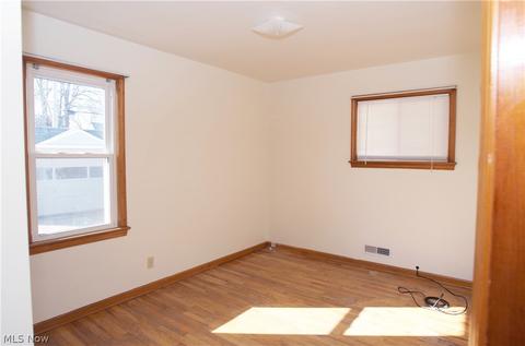 5415 Morningside Dr, Parma, OH 44129 photo 20