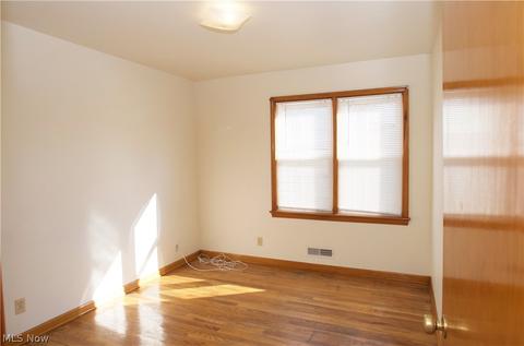 5415 Morningside Dr, Parma, OH 44129 photo 13