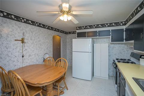 6903 Charles Ave, Parma, OH 44129 photo 11