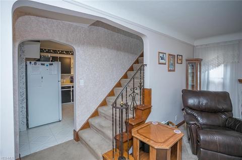 6903 Charles Ave, Parma, OH 44129 photo 6