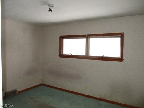544 Poland Ave, Struthers, OH 44471 photo 6