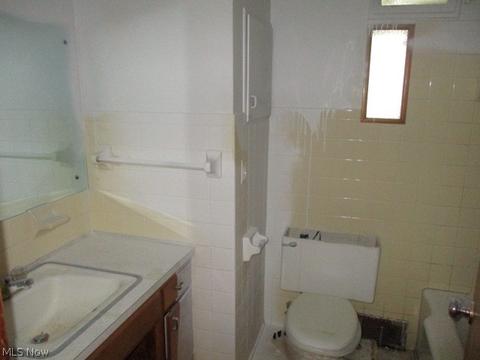 544 Poland Ave, Struthers, OH 44471 photo 8