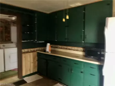 135 2nd St, Salem, OH 45745 photo 8