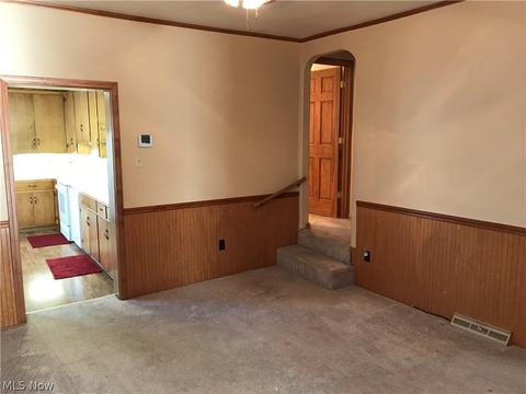 429 E 5th St, Dover, OH 44622 photo 7