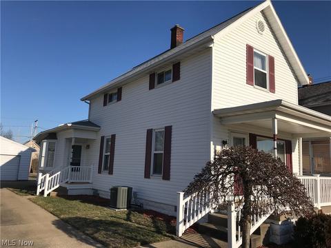 429 E 5th St, Dover, OH 44622 photo 2