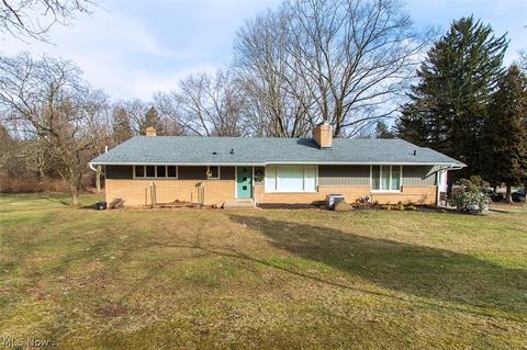 1540 Sand Run Rd, Akron, OH 44313 photo 1