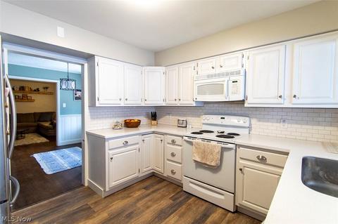 1540 Sand Run Rd, Akron, OH 44313 photo 7