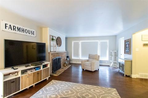 1540 Sand Run Rd, Akron, OH 44313 photo 4