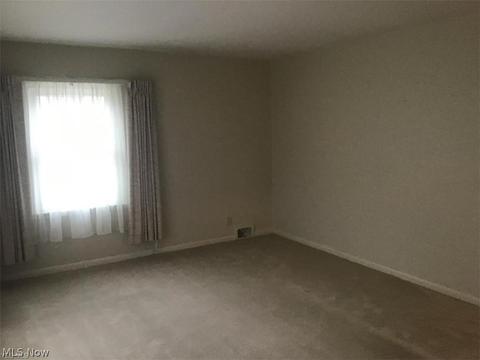 33 Pinehurst Rd, Munroe Falls, OH 44262 photo 8
