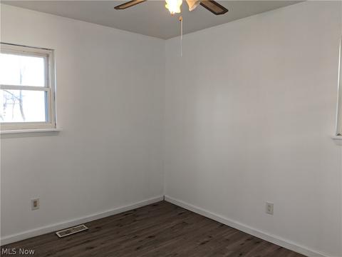 612 Delaware Ave, Elyria, OH 44035 photo 14