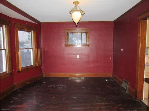 10 Phillips Ct, Elyria, OH 44035 photo 6