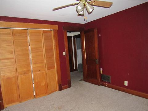 10 Phillips Ct, Elyria, OH 44035 photo 11