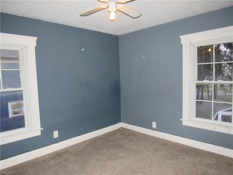 10 Phillips Ct, Elyria, OH 44035 photo 8