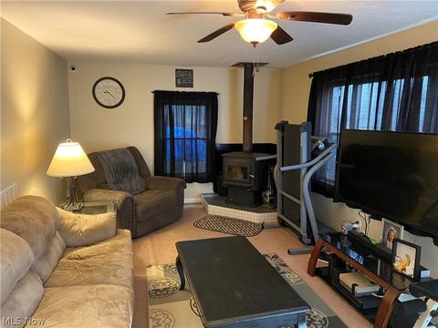 2048 Beach Dr, Akron, OH 44312 photo 4