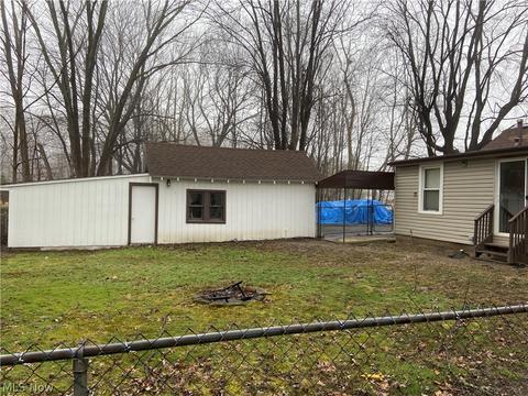 2048 Beach Dr, Akron, OH 44312 photo 16