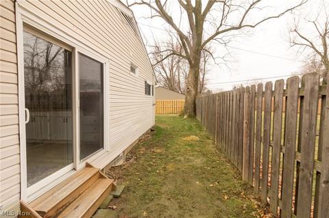 310 Lombardy, Berea, OH 44017 photo 28