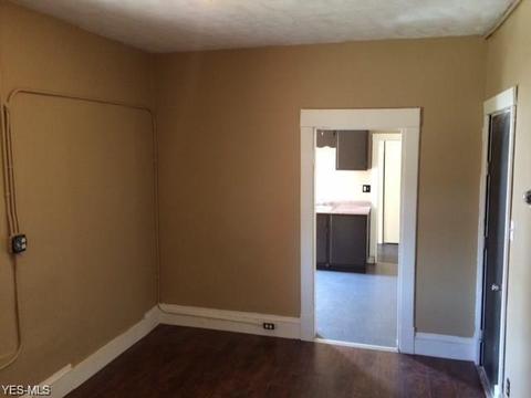 1701 E 29th St, Lorain, OH 44055 photo 6