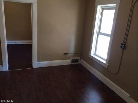 1701 E 29th St, Lorain, OH 44055 photo 10