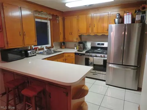 1971 State St NE, Canton, OH 44721 photo 9