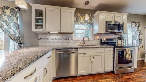 2300 Burnham Rd, Fairlawn, OH 44333 photo 11