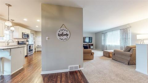 2300 Burnham Rd, Fairlawn, OH 44333 photo 3