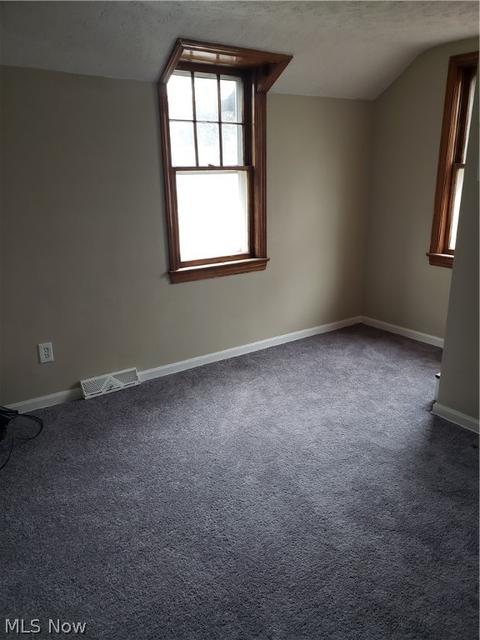 302 Marion Dr, Bedford, OH 44146 photo 9