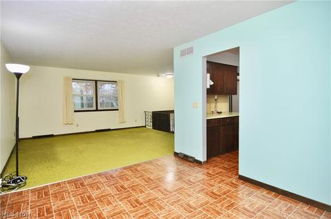 934 Cotswold Dr, Copley, OH 44321 photo 6