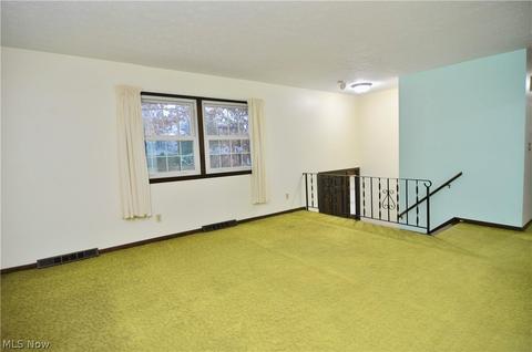 934 Cotswold Dr, Copley, OH 44321 photo 3