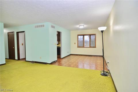934 Cotswold Dr, Copley, OH 44321 photo 5
