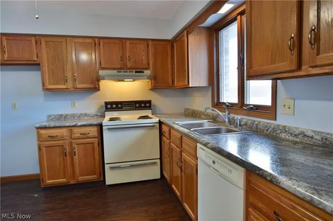 7375 Eisenhower Dr #5, Boardman, OH 44512 photo 14