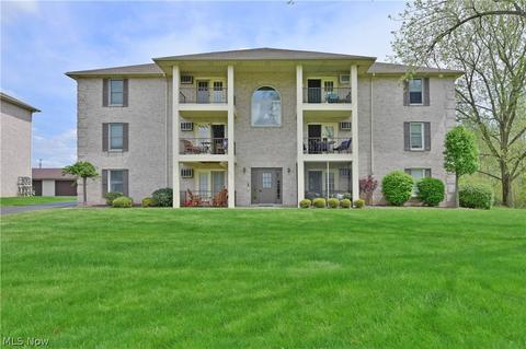 7375 Eisenhower Dr #5, Boardman, OH 44512 photo 1