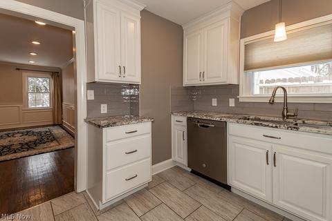 38826 Willodale Dr, Willoughby, OH 44094 photo 3
