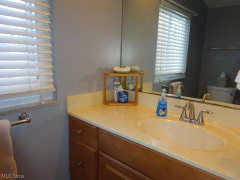 376 Baldwin Dr, Berea, OH 44017 photo 28