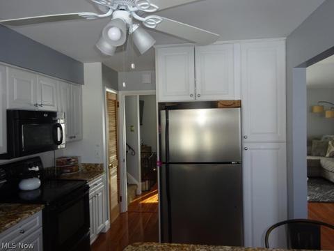 376 Baldwin Dr, Berea, OH 44017 photo 6