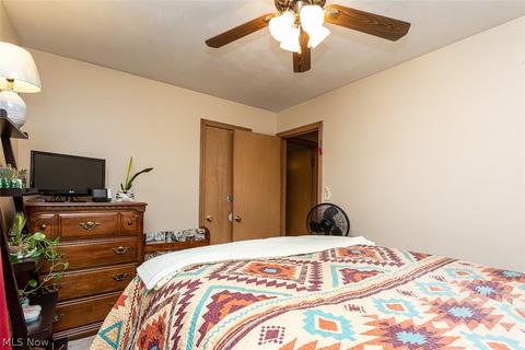 10503 Windham Rd, Parma, OH 44130 photo 10