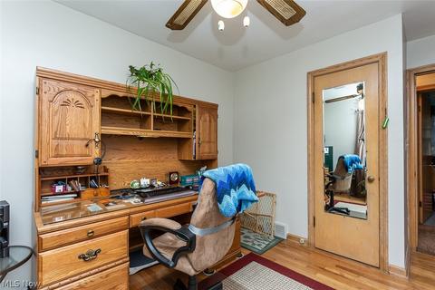 10503 Windham Rd, Parma, OH 44130 photo 20