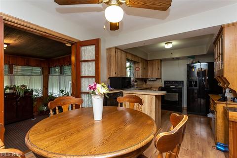 10503 Windham Rd, Parma, OH 44130 photo 15