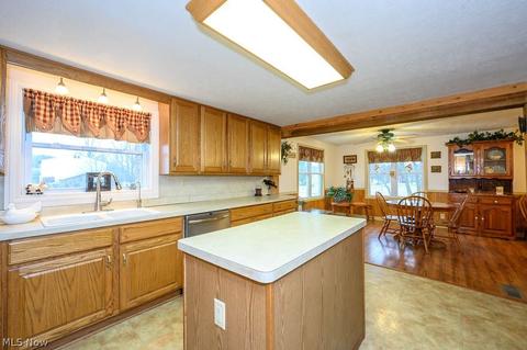 16840 Pine Lake Rd, Beloit, OH 44609 photo 4