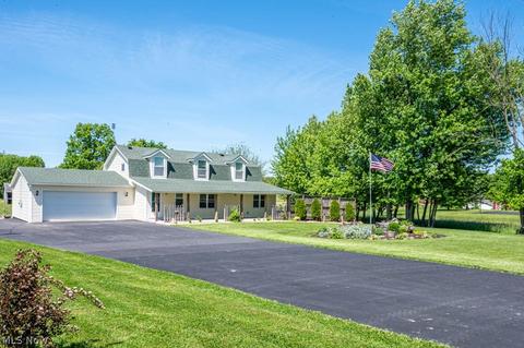 16840 Pine Lake Rd, Beloit, OH 44609 photo 1