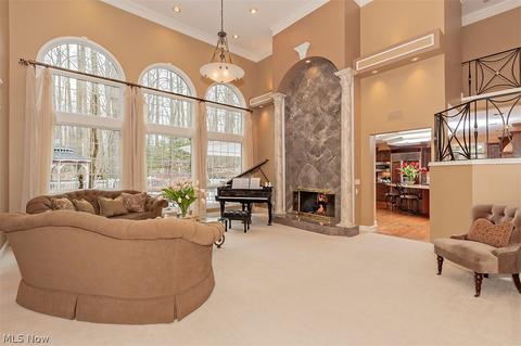 35645 Michael Dr, Solon, OH 44139 photo 4