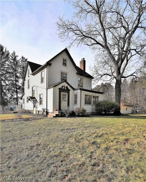 1393 Mount Everett Rd, Hubbard, OH 44425 photo 1