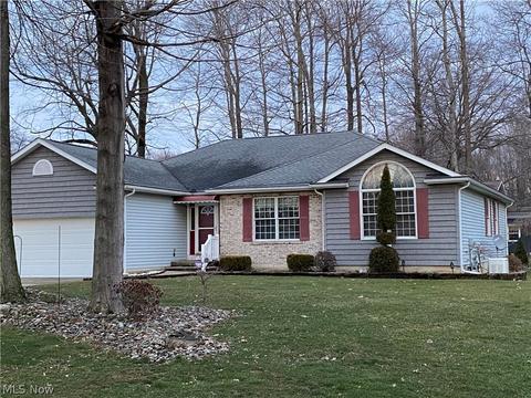 1718 Warrick Dr, Saybrook, OH 44004 photo 1