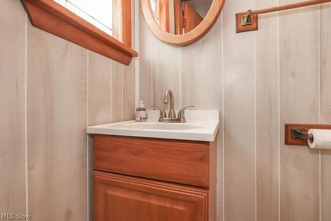 3322 Maplecrest Ave, Parma, OH 44134 photo 7